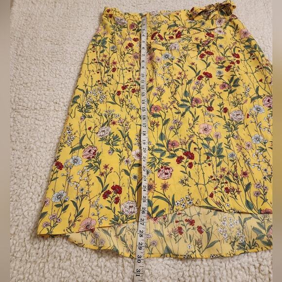 Loft yellow,‎ pink, and green midi floral tied waist wrap shirt size 14 - Picture 7 of 11